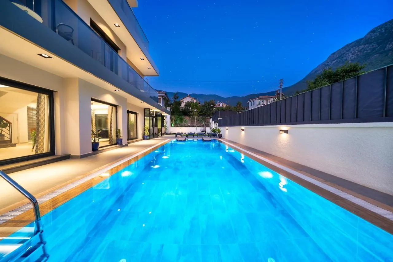 Villa Alavya Oeluedeniz With Heated Pool In Winter location
